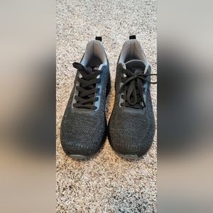 Nike Man's Running Shoes SZ 8 ½ (42)